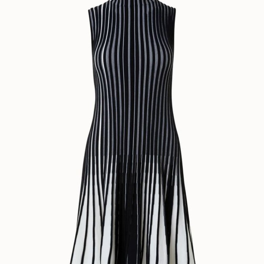 ✨Host Pick x 2✨AKRIS PUNTO: Two-Tone Dess (black/cream)